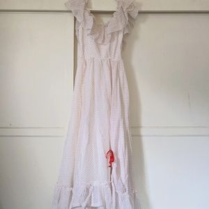 In style vintage 70s dress